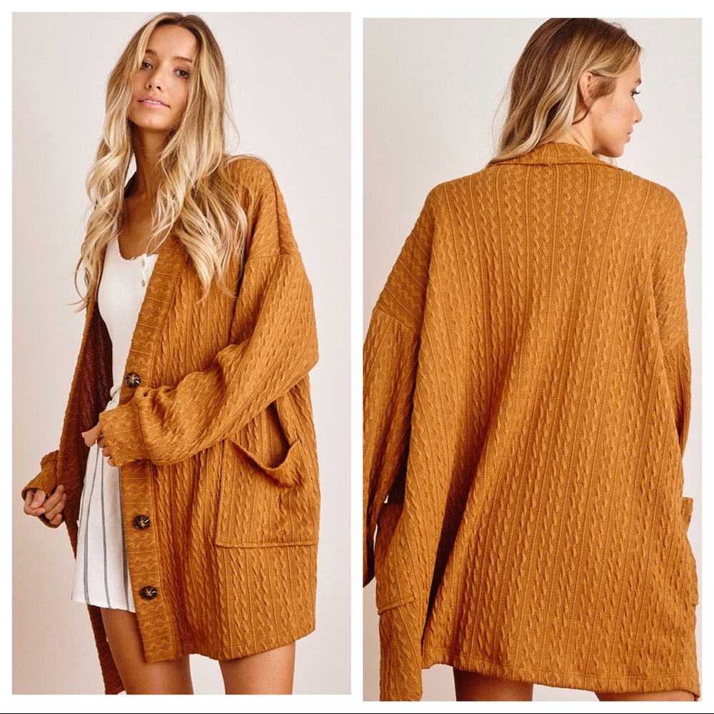 Cozy Oversized Cardigan With Pockets - Picture 4 of 5